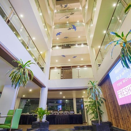 Hotel Mint Montvert, Baner Pune Exterior foto