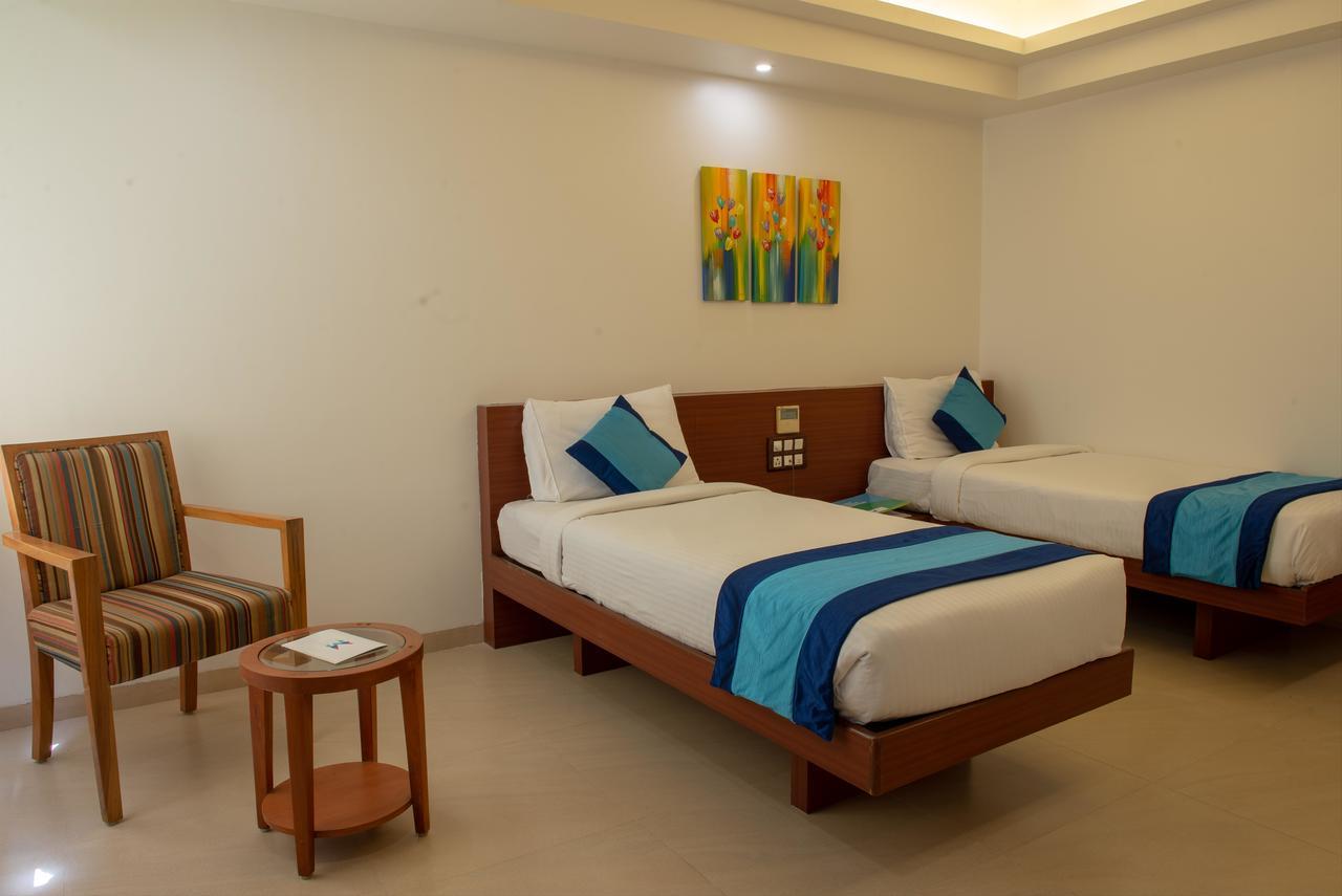 Hotel Mint Montvert, Baner Pune Exterior foto