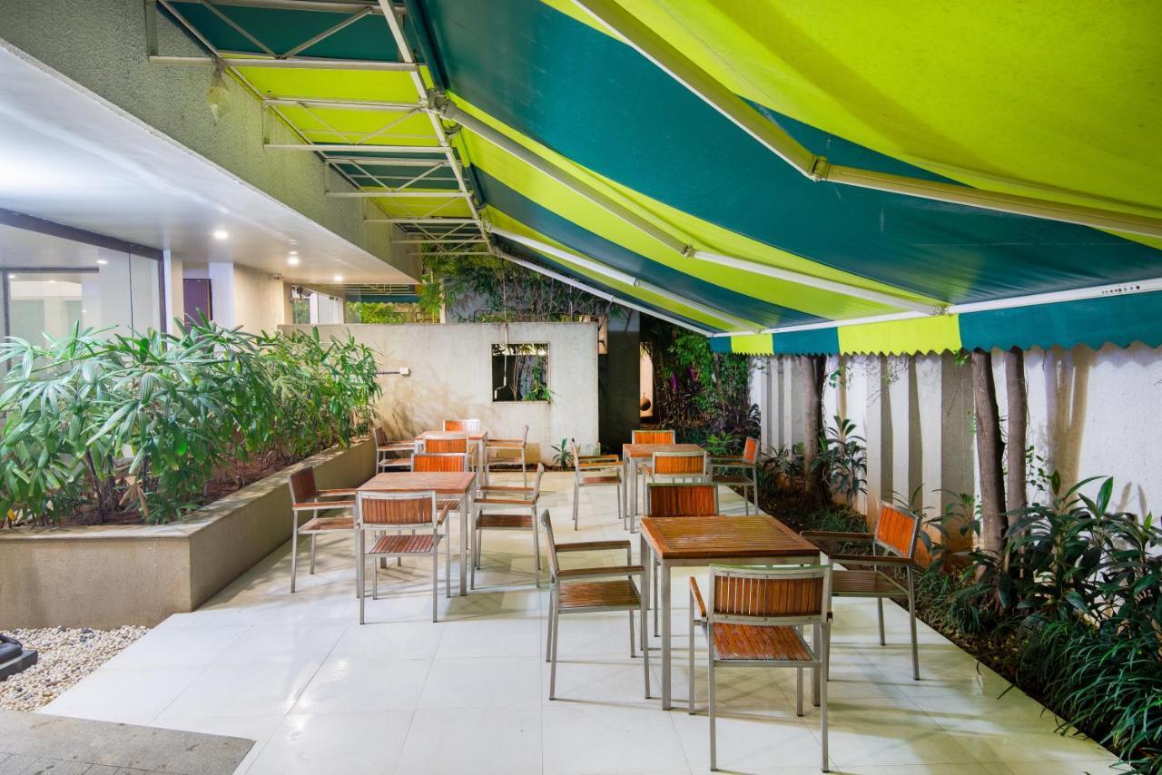 Hotel Mint Montvert, Baner Pune Exterior foto